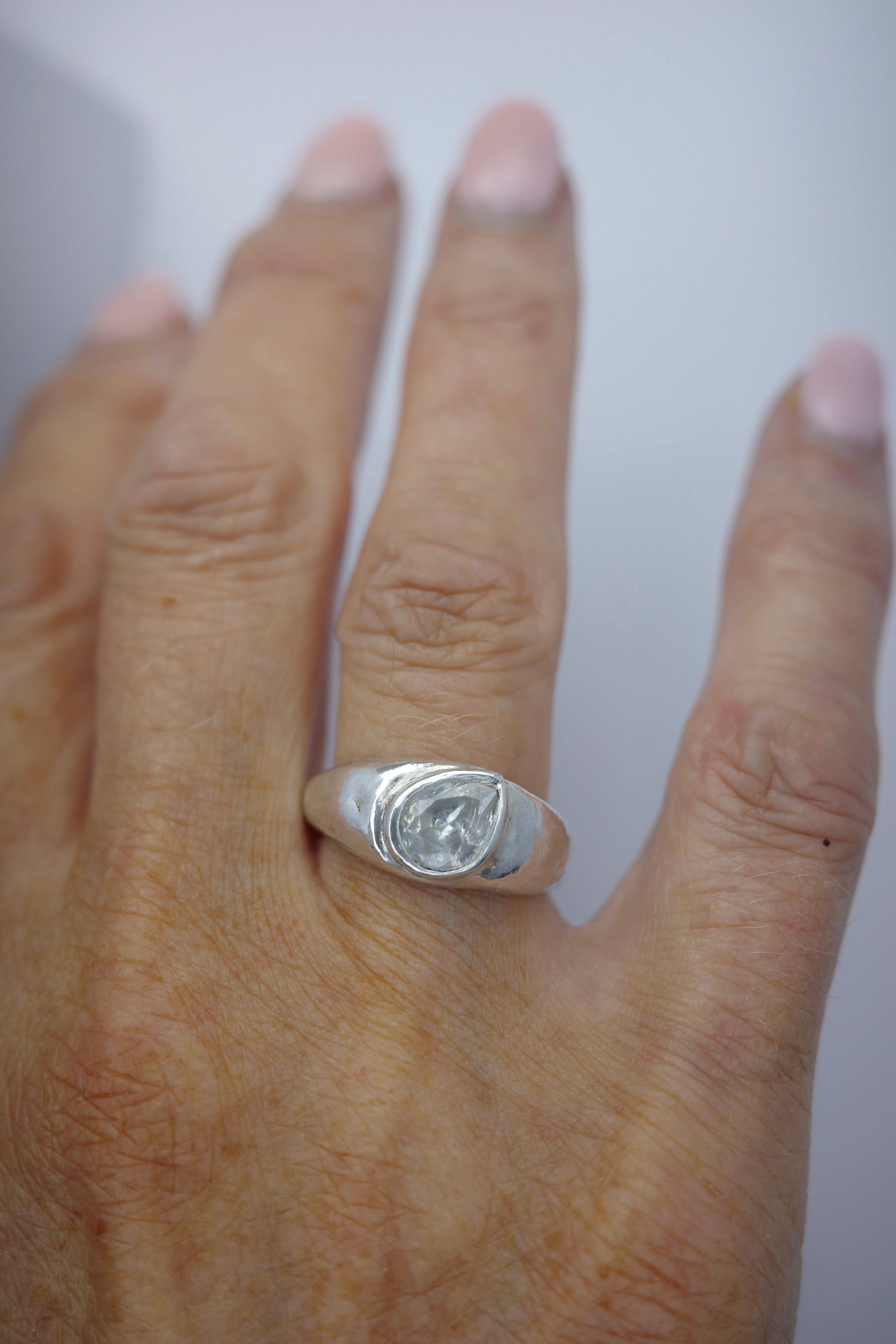 TEAR DROP BEZEL - STERLING SILVER 925