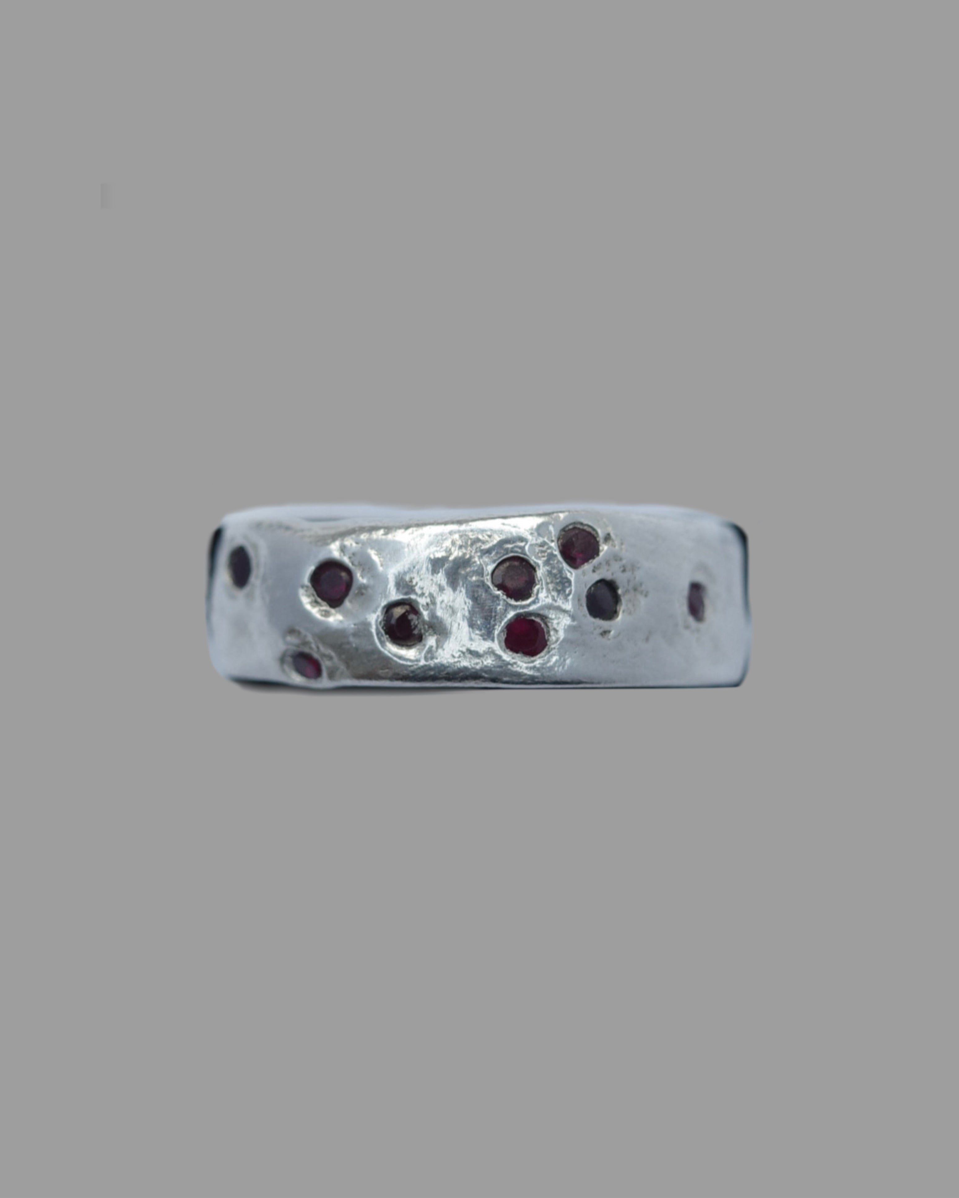 CHUNKY RUBY LAB GEMSTONE STUDDED BAND - STERLING SILVER 925