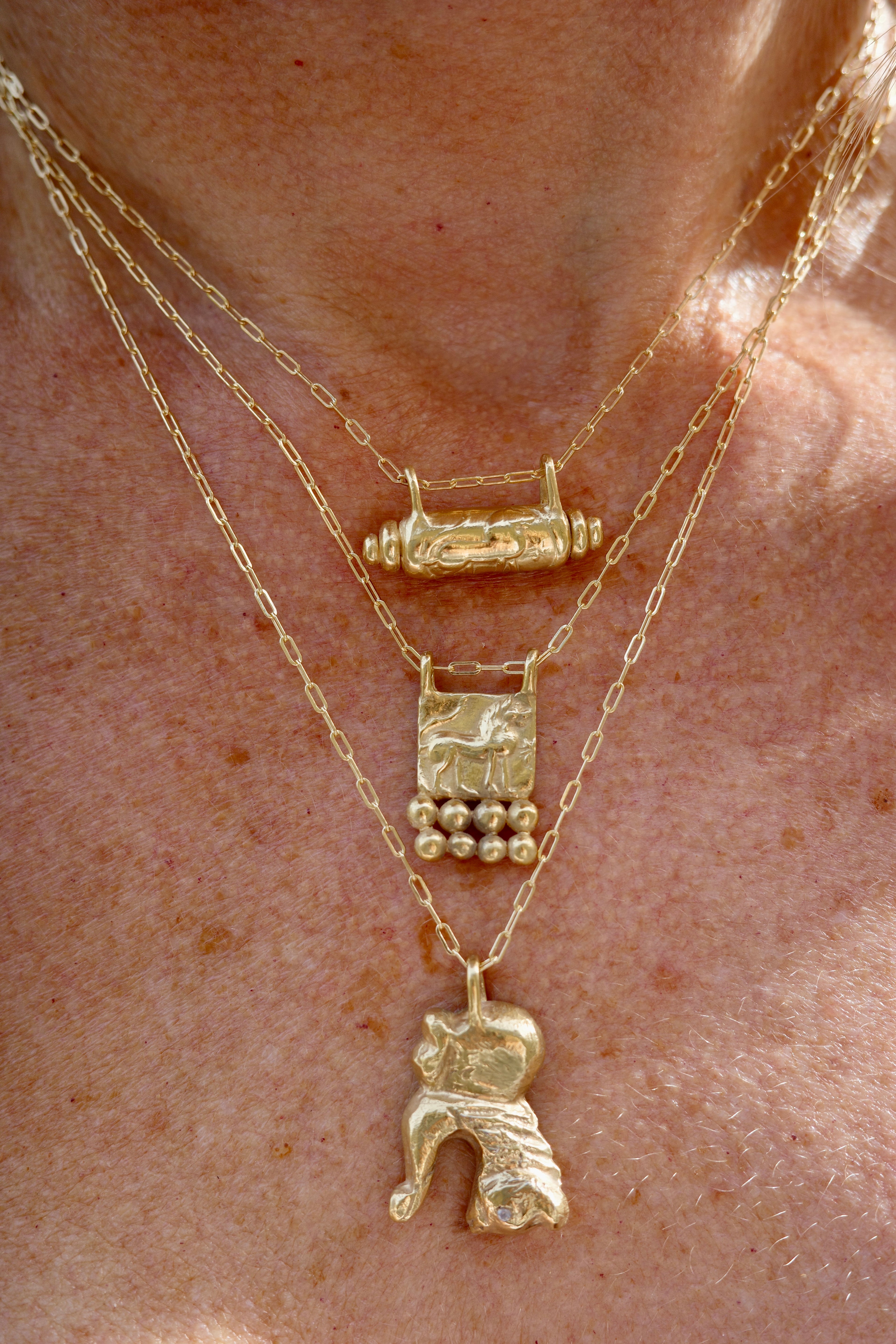 LION BARREL PENDANT - 18K GOLD VERMEIL